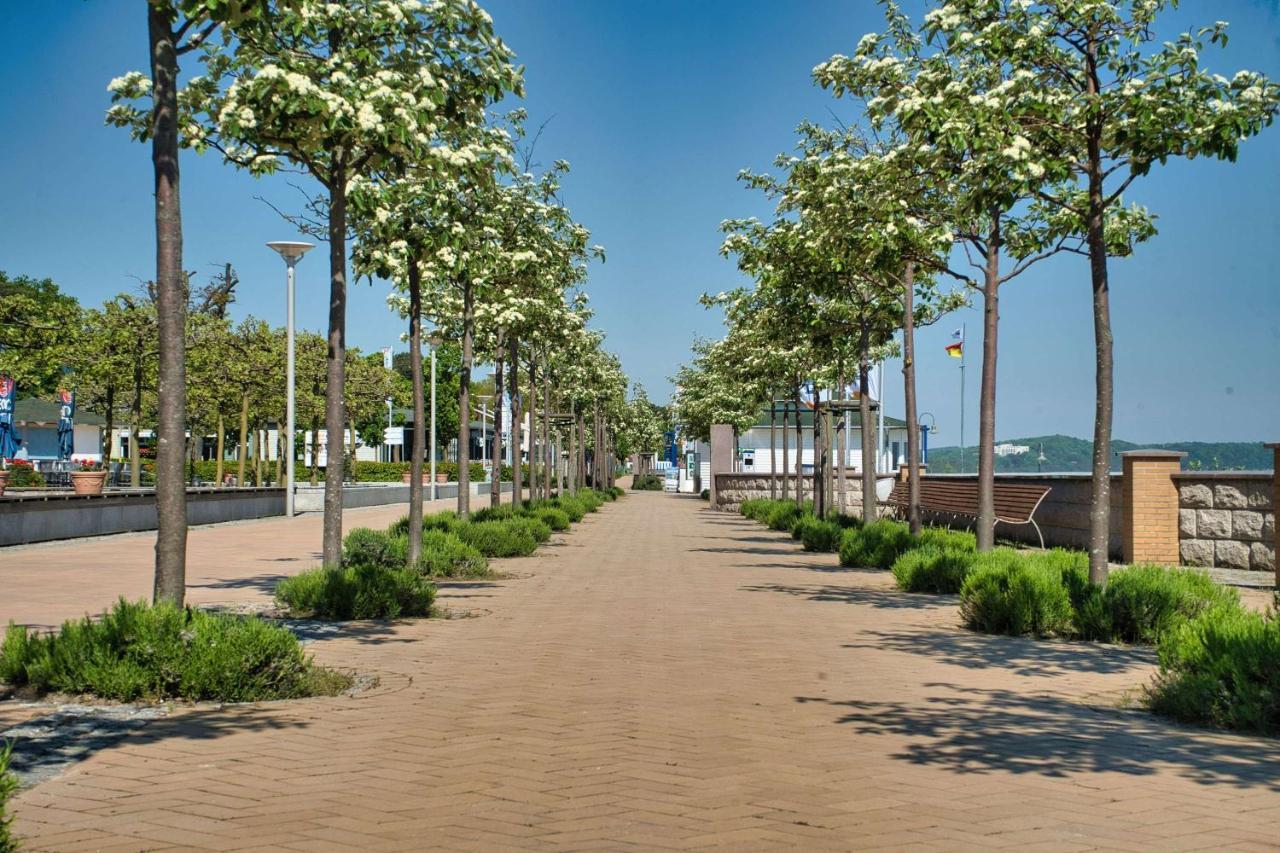 Terrasse, Gratis Nutzung Vom Ahoi Erlebnisbad Und Sauna In Sellin - Meeresblick Fewo 77 Goehren  Esterno foto