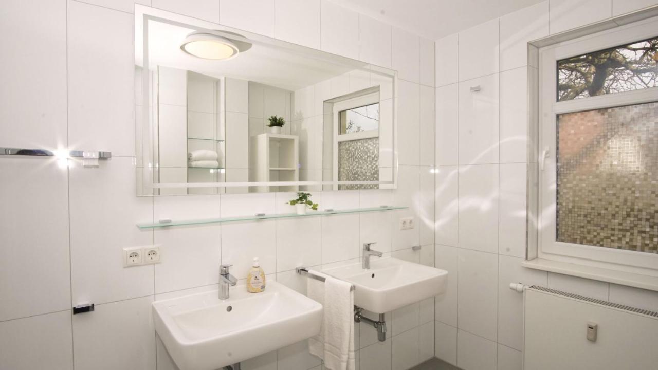 Terrasse, Gratis Nutzung Vom Ahoi Erlebnisbad Und Sauna In Sellin - Meeresblick Fewo 77 Goehren  Esterno foto