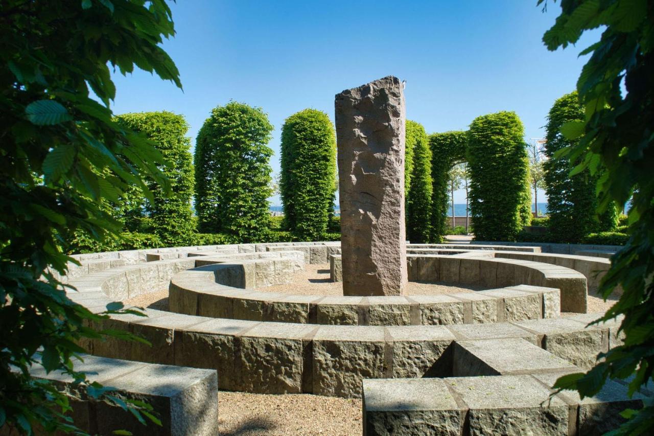 Terrasse, Gratis Nutzung Vom Ahoi Erlebnisbad Und Sauna In Sellin - Meeresblick Fewo 77 Goehren  Esterno foto