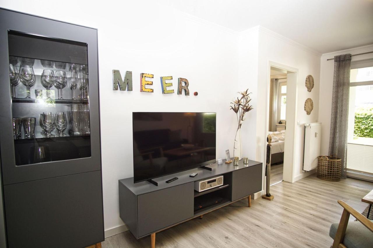 Terrasse, Gratis Nutzung Vom Ahoi Erlebnisbad Und Sauna In Sellin - Meeresblick Fewo 77 Goehren  Esterno foto