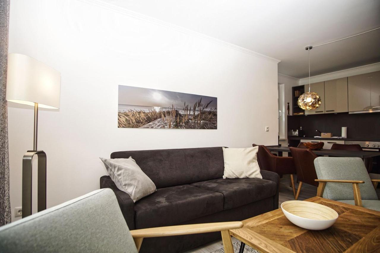 Terrasse, Gratis Nutzung Vom Ahoi Erlebnisbad Und Sauna In Sellin - Meeresblick Fewo 77 Goehren  Esterno foto