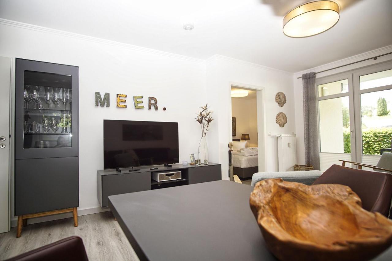 Terrasse, Gratis Nutzung Vom Ahoi Erlebnisbad Und Sauna In Sellin - Meeresblick Fewo 77 Goehren  Esterno foto